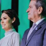 Michelle Bolsonaro toma posse como presidente de PL Mulher e ironiza caso das joias