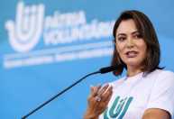 Michelle Bolsonaro aciona STF contra Janones após ser associada ao caso Master