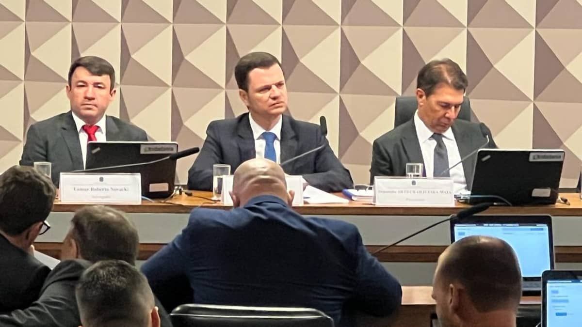CPMI do 8/1: Anderson Torres alega que não voltou ao Brasil para não abandonar a família nos Estados Unidos