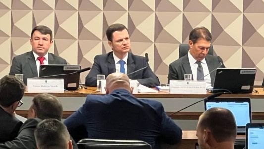 Ex-secretário Anderson Torres presta depoimento à CPMI do 8/1 nesta terça-feira (8)