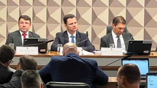 Ex-secretário Anderson Torres presta depoimento à CPMI do 8/1 nesta terça-feira (8)
