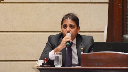 Ex-vereador do Rio de Janeiro, Zico Bacana é morto em ataque a tiros.