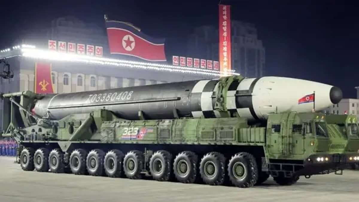Em 'manobra surpresa', Coreia do Norte lança míssil intercontinental no mar do Japão