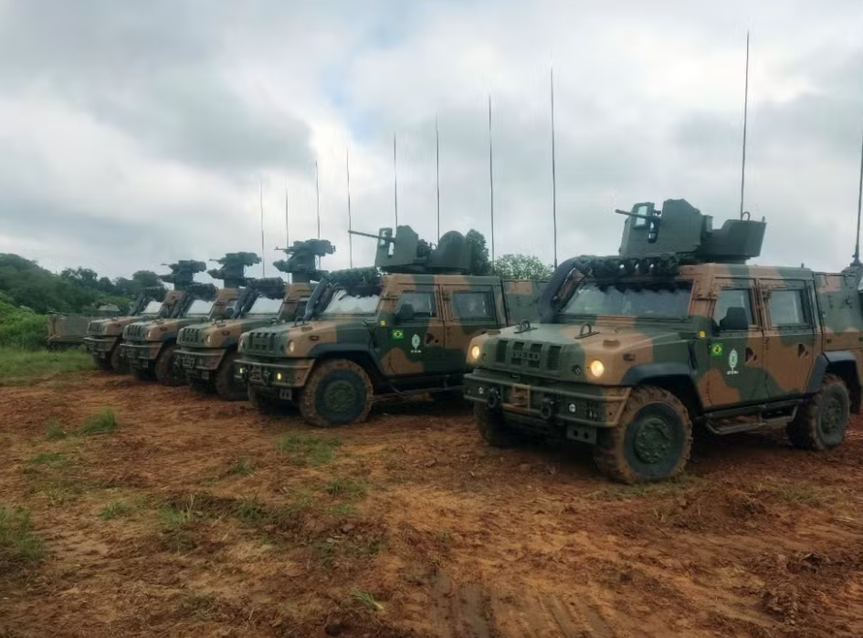 Exército fecha compra de 420 blindados com R$ 1,4 bilhão do PAC