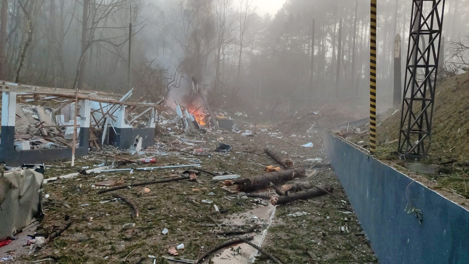 Explosão em fábrica da Enaex: vídeo impressionante mostra destruição do local