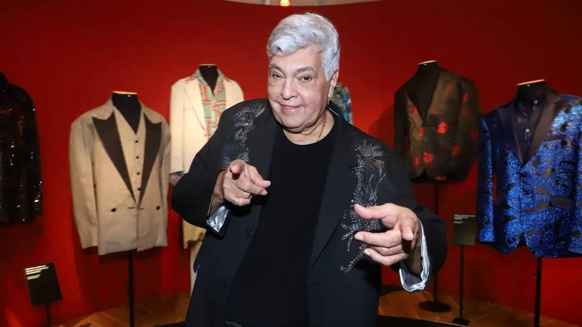 Sidney Magal inaugura exposição no aniversário após se recuperar de AVC