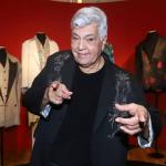 Sidney Magal inaugura exposição no aniversário após se recuperar de AVC
