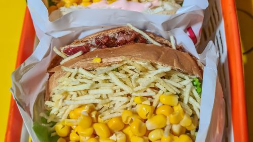 Pratos com comidas em Belo Horizonte