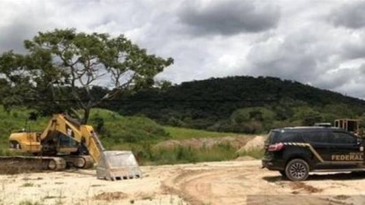 Extração ilegal de Areia em Itabirito