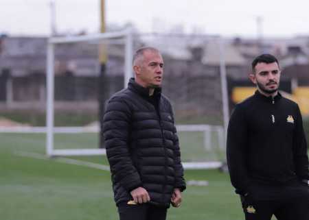 Eduardo Baptista prepara equipe do Criciúma para enfrentar o Athletic