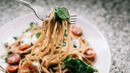 O volume da pasta é equivalente a cerca de "15 carrinhos de mão"