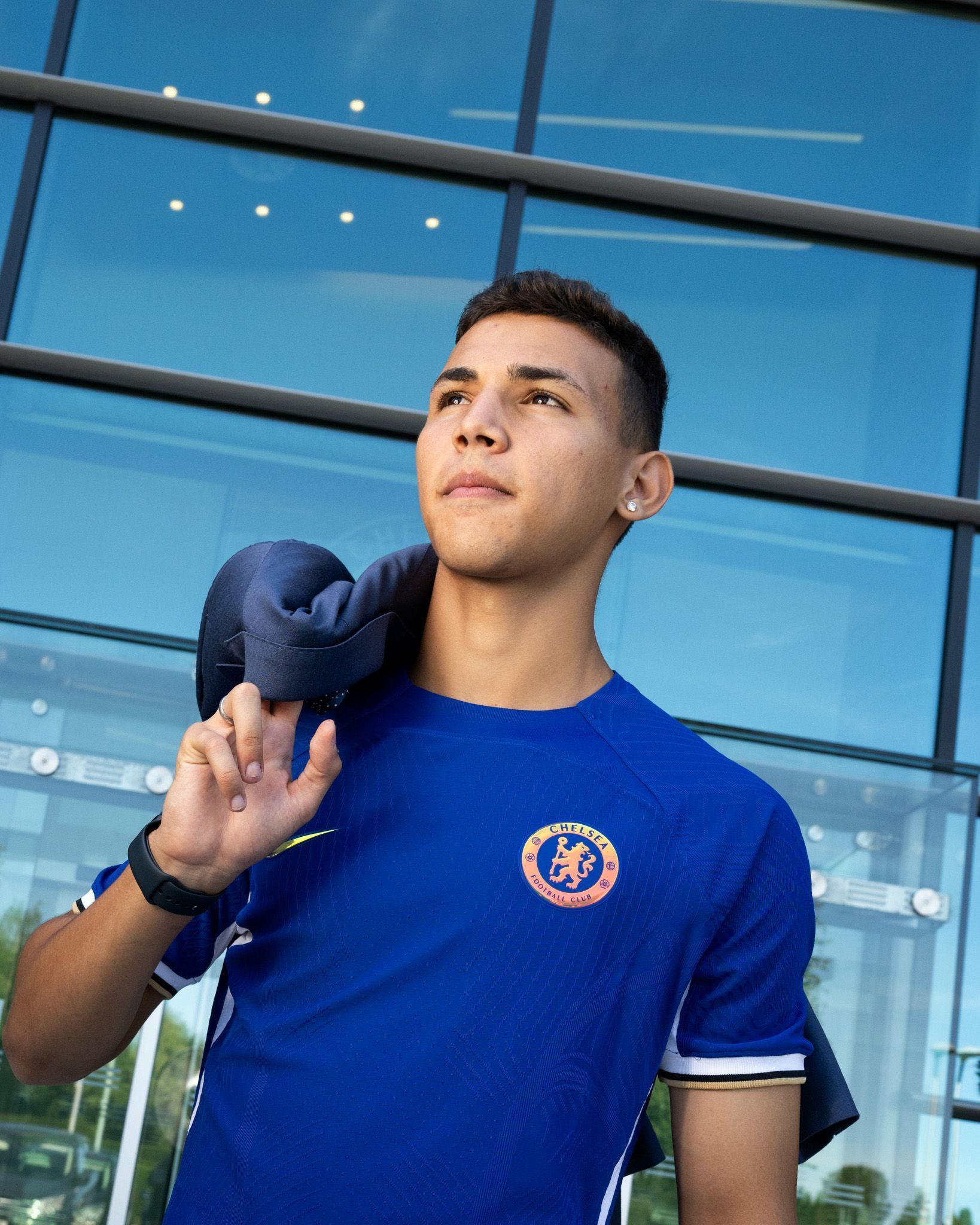 Santos encaminha contratação de atacante do Chelsea