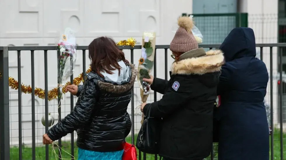 Homem confessa que matou esposa e os quatro filhos na França