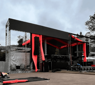 Palco onde serão realizados os shows do aniversário de Ouro Preto