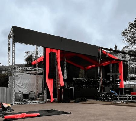 Palco onde serão realizados os shows do aniversário de Ouro Preto