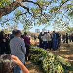 Com música 'My Way' e muita comoção, professora de História morta é sepultada em BH