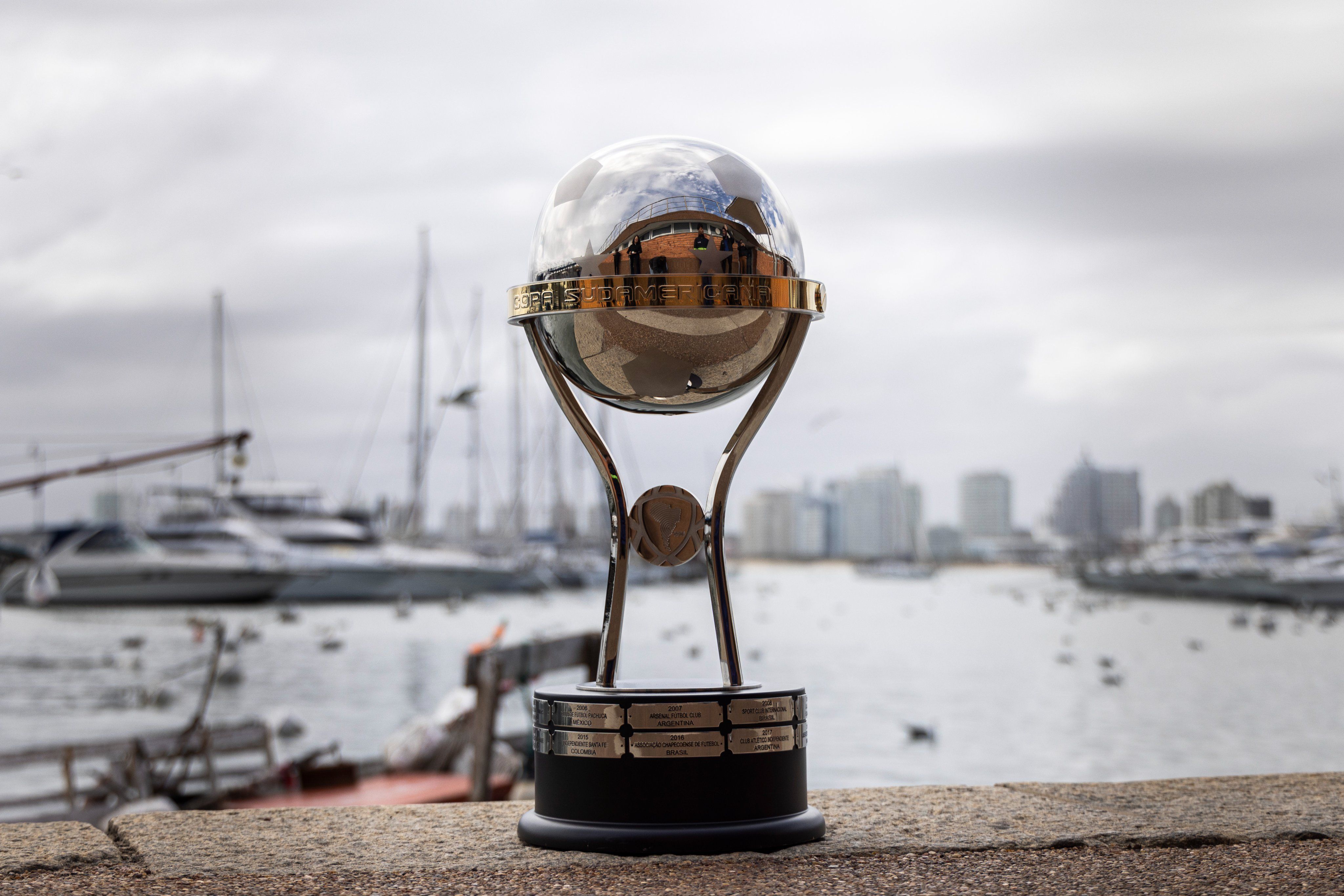 Cruzeiro e mais seis: Copa Sul-Americana 2024 já tem sete campeões da Libertadores