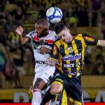 Ex-Cruzeiro brilha, Novorizontino vence Botafogo-SP e segue líder da Série B