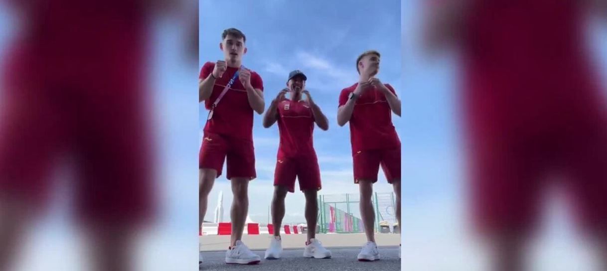 Medalhista olímpico dança hit viral de Pabllo Vittar na Vila Olímpica; veja