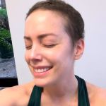 Chorando, Fabiana Justus atualiza estado de saúde após tratamento de leucemia