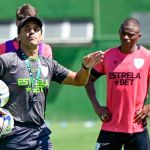 América recebe Bragantino e tenta manter série invicta e reação no Brasileirão