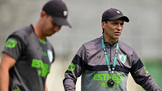 Fabián Bustos terá retornos importantes contra o Grêmio