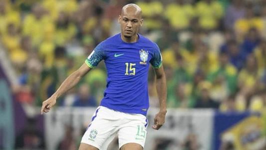 Fabinho disputou a Copa do Mundo pela Seleção Brasileira, em 2022