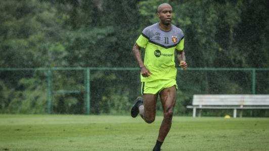 Fabinho voltará à equipe titular diante do Mirassol