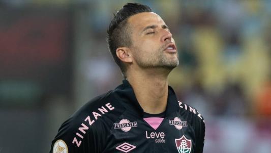 Fábio, do Fluminense, antes da partida contra o Cruzeiro, no Maracanã