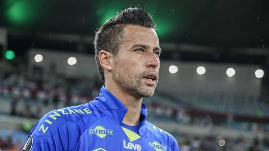 Fábio durante partida pelo Fluminense