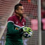 A um passo da história! Veja a caminhada de Fábio desde sua chegada ao Fluminense