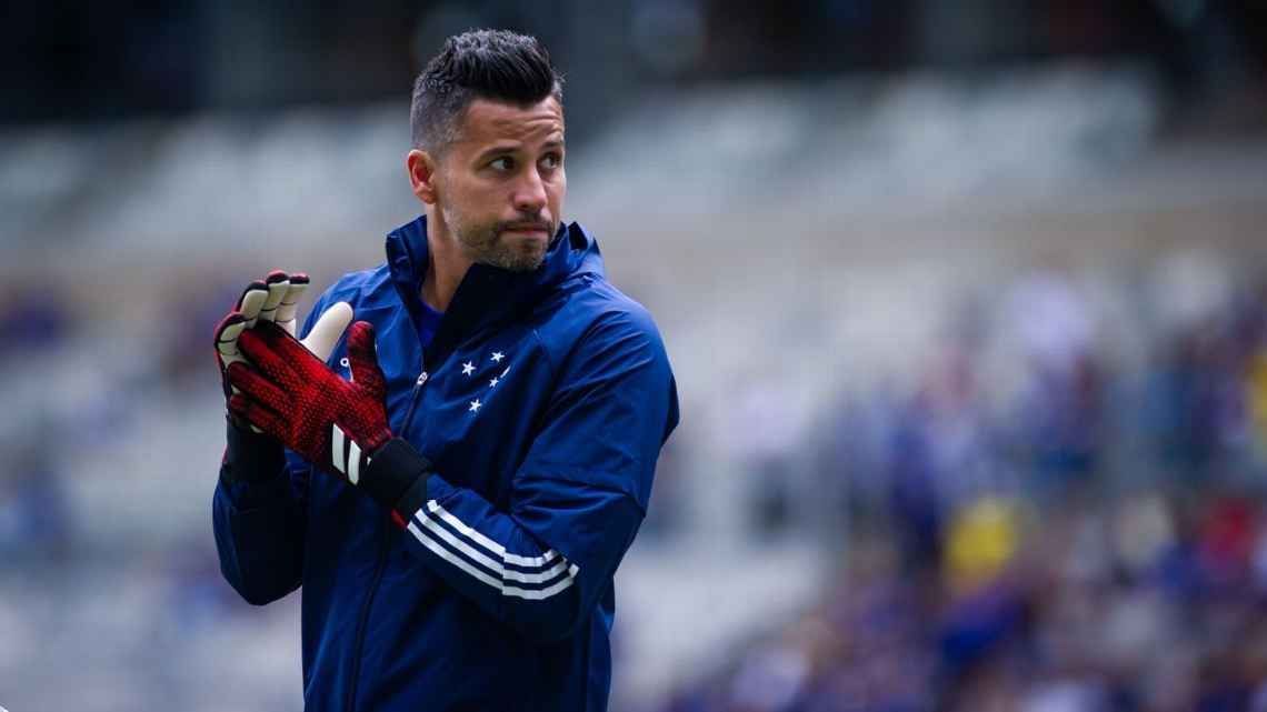 Ex-diretor do Cruzeiro revela bastidores da saída de Fábio