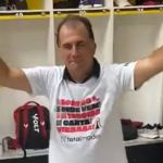 Festa do Vitória: presidente comemora com dancinha; atletas são expulsos de hotel