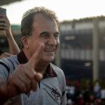 Presidente do Vitória promete pagar e encerrar transfer ban: 'Livres disso'