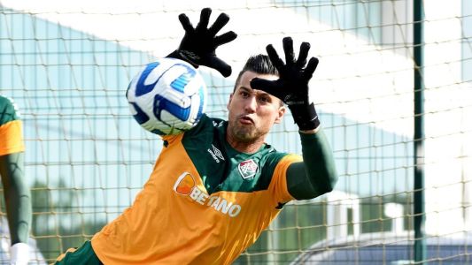 Fábio pode se tornar o jogador mais velho a vencer a Libertadores