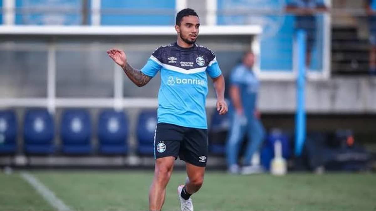 Grêmio tem mais uma baixa na lateral para enfrentar o Flamengo 