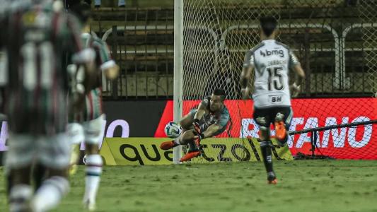 Fábio teve grande atuação e salvou o Fluminense em Volta Redonda
