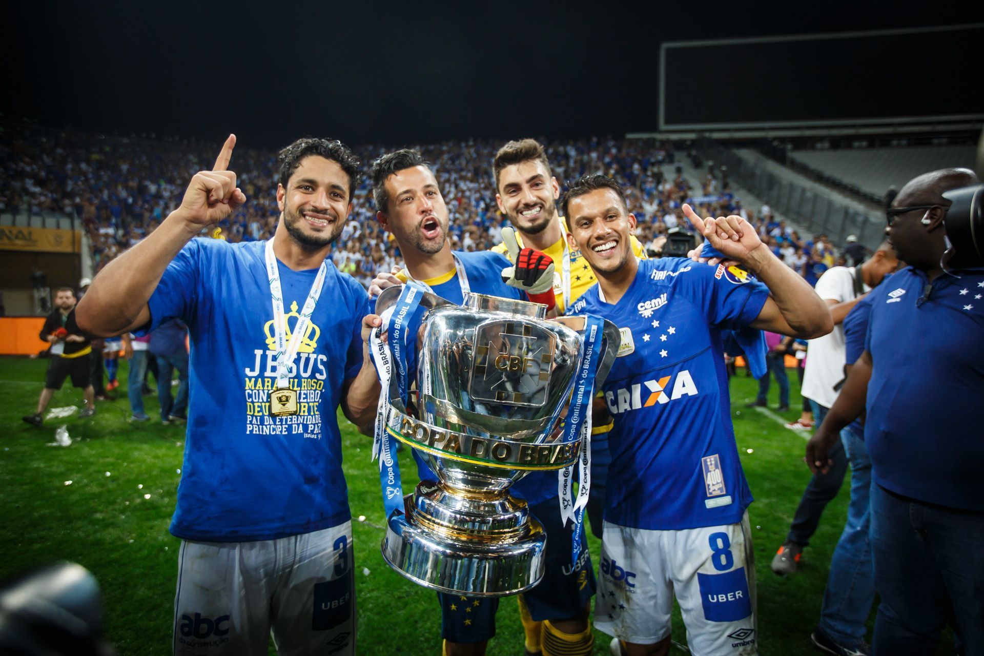Ex-Cruzeiro faz 'apelo' a Pedrinho pela contratação de jogador destaque da Série A