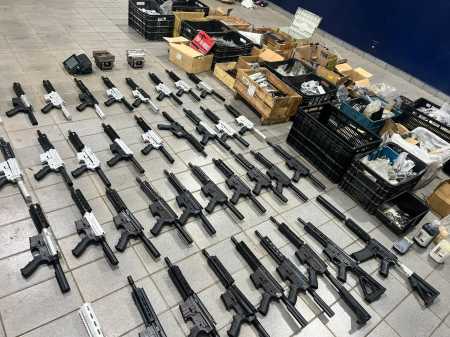 Facções ampliam domínio e já afetam o dia a dia de 28,5 milhões de brasileiros, aponta estudo