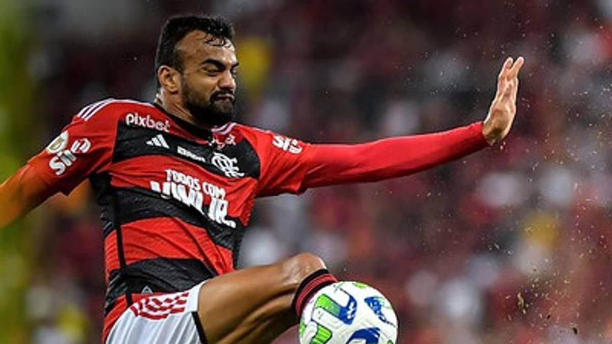 Zagueiro do Flamengo desabafa após empate com Cruzeiro: 'Jogo de merda'