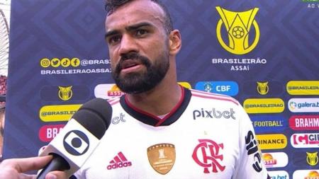 Fabrício Bruno reclama do gol do Inter