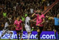 Após ignorar Enderson, Fabrício Daniel explica acordo por pênalti no Sport