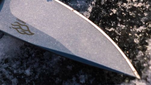 Segundo a polícia, uma menina de 5 anos e uma mulher, na casa dos 30, ficaram "gravemente" feridas.