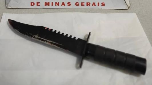 Faca usada para matar a vítima foi apreendida pela polícia