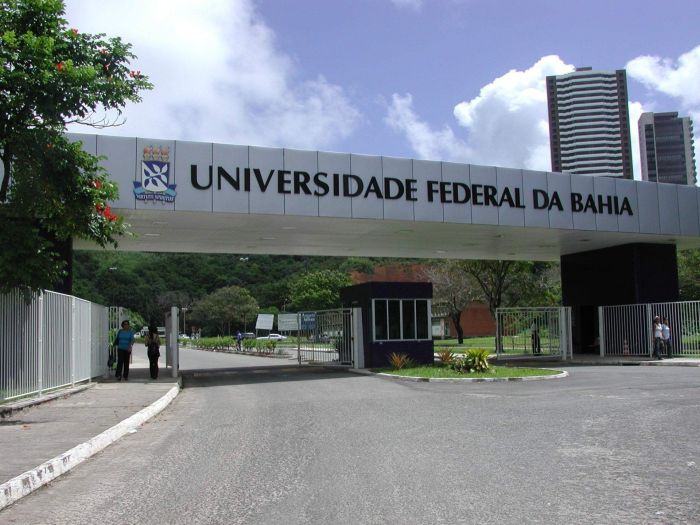 Fachada do campus da Universidade Federal da Bahia (UFBA)