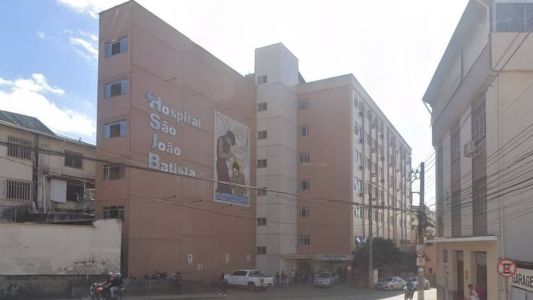 Fachada o Hospital São João Batista, em Viçosa, na Zona da Mata mineira