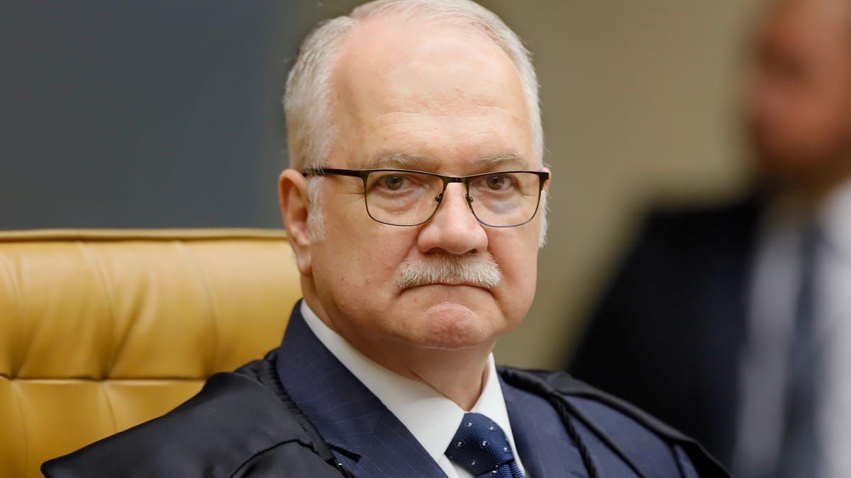 Financiamento de fake news com objetivo eleitoral enfraquece instituições, diz Fachin