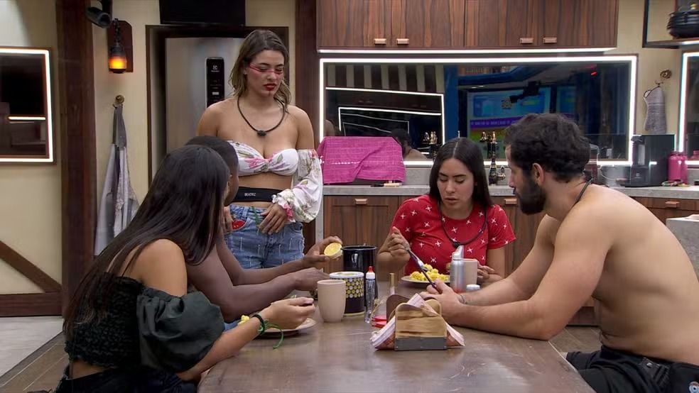 Brothers fazem nova promessa após pularem pelados na piscina do BBB 24