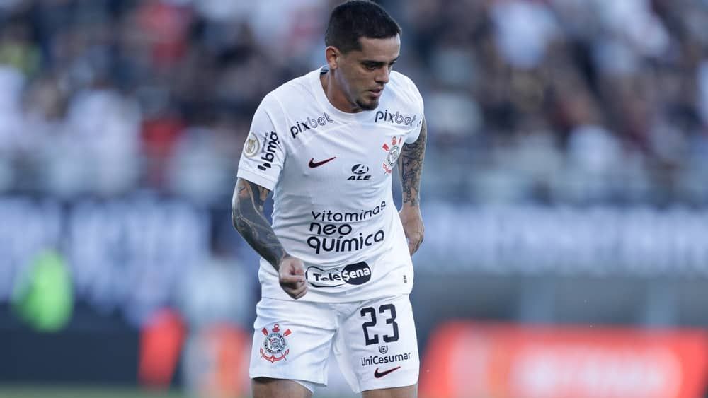 Fagner diz que esquema não funcionou em derrota do Corinthians contra Bragantino