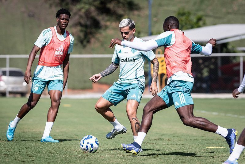 Cruzeiro volta aos treinos com novidade antes de jogo com o Fortaleza